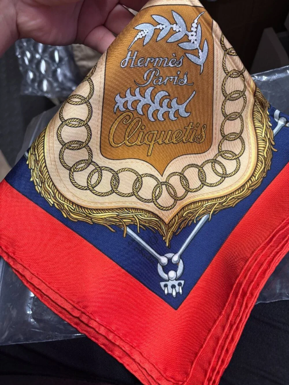 Like New Authentic Hermes scarf Carre 90 Red Silk100%